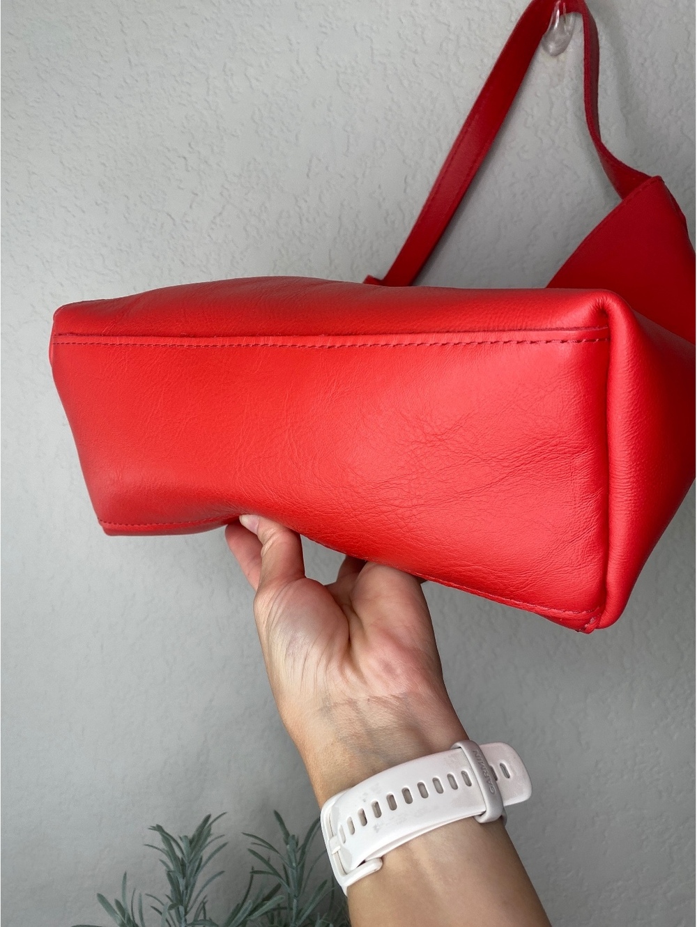 Portland Leather Red Hobo Shoulder Bag Purse - Picture 5 of 8